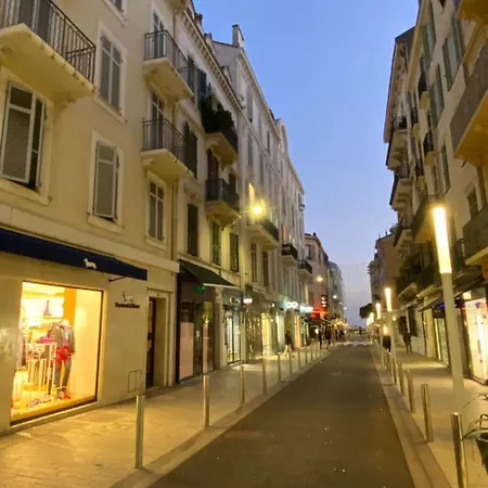 Holiday * Cannes