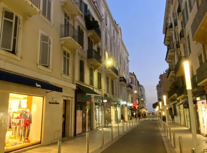 Holiday * Cannes